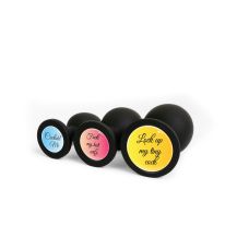 Анальная пробка силиконовая черная с надписью Fuck my hot Wife OKOVA размер M