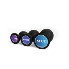 Анальная пробка силиконовая черная с надписью Slut OKOVA размер M