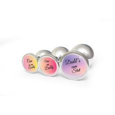 Анальная пробка металлическая серебристая с надписью Use Me Daddy OKOVA размер M