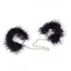 Наручники на серебряной цепочке БДСМ из натурального пера черного цвета DS Fetish