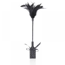 Щекоталка и стек 2 в 1 БДСМ с перьями и шнуровкой черного цвета DS Fetish 