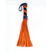 Плетка БДСМ из замша оранжевого цвета с ручкой переплетенной черно  оранжевыми полосочками DS Fetish длина 160 мм