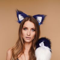 Хутряні вушка кішечки з бантиком для рольових ігор Сині з білим Okova