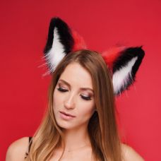 Хутряні вушка кішечки триколірні для рольових ігор Червоний Чорний Білий Okova