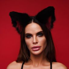 Пухнасті котячі вуха для рольових ігор Чорні з червоним кольором Okova