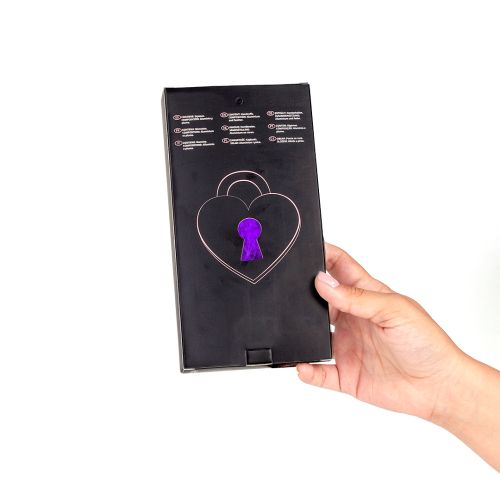 Наручники с перьями аиста марабу в фиолетовом цвете Secret Play Feather Handcuffs  Наручники с перьями аиста марабу в фиолетовом цвете Secret Play Feather Handcuffs