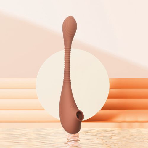 Подвійний кліторальний вакуумний стимулятор з вібруючим хвостиком для G силіконовий коричневого кольору Sweet Em Velvet Lure