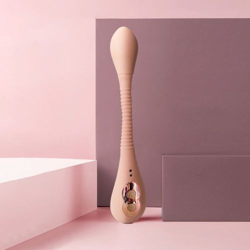 Подвійний кліторальний вакуумний стимулятор з вібруючим хвостиком для G силіконовий коричневого кольору Sweet Em Velvet Lure