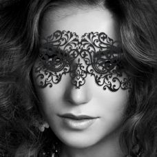 Виниловая интимная маска на глаза с креплением в виде наклеек Bijoux Indiscrets черный