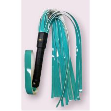 Флогер на 30 хвостів БДСМ із штучної лакованої шкіри бірюзового кольору Flirty