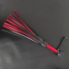 Флоггер 35 хвостов БДСМ из натуральной кожи черно красного цвета Candy Hero