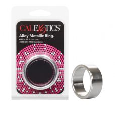 Фиксатор для члена металлический серебристого цвета California еxotic novelties Alloy metallic ring размер M