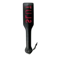 Шлепалка черного цвета БДСМ с красной надписью Slut из искусственной кожи  Easy Toys длина 33 мм