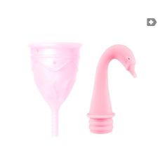 Менструальная чаша с переносным душем розовая Femintimate Eve Cup размер S