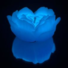 Свеча низкотемпературная люминесцентная голубая GlowKink размер М