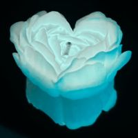 Свеча низкотемпературная люминесцентная белая GlowKink размер М