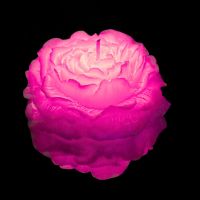 Свічка низькотемпературна півонія люмінесцентний рожевого кольору GlowKink розмір L