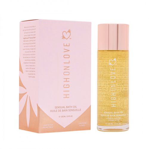 Олія для ванни з ароматом лаванди та меду HighOnLove Sensual Bath Oil 100 мл