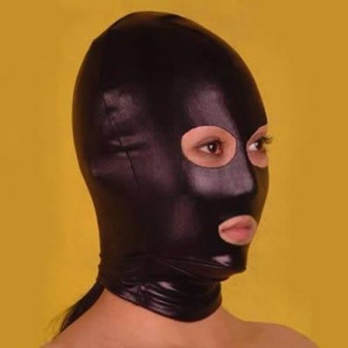 Черная виниловая маска на лицо с вырезами для БДСМ-игр