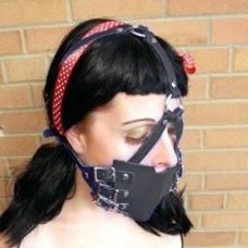 Чорний м'який гумовий намордник для рота з металевими кільцями