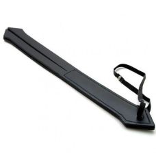 Черная кожаная шлепалка в форме стрелы для БДСМ-игр