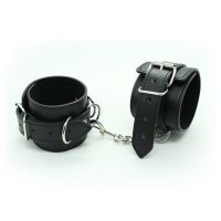 Ременные наручники черные для БДСМ-фиксации