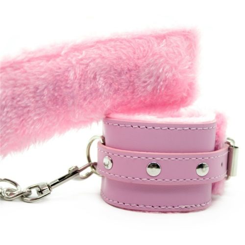 Гламурные розовые наручники с мехом