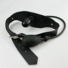 Надувной кляп в рот из латекса для БДСМ черный