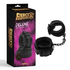 Наручники для фиксации запястий черного цвета Chisa Deluxe Fierce Euphoria
