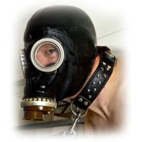 Маска протигаз для рольових ігор чорна Bdsm4u Rubber Hood