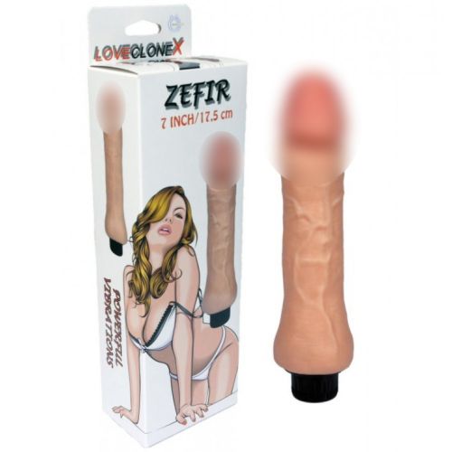 Вибратор большой реалистичный из киберкожи бежевого цвета Boss series LoveClonex zefir