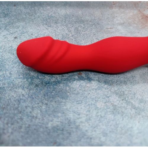 Анальна хвилеподібна пробка на присосці силіконова червоного кольору Loveshop
