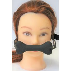 Кляп в рот под прикус силиконовый с ремешком из экокожи Notabu черный L 63 см D 2 см