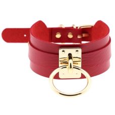 Чокер-ошейник с золотистым кольцом красный
