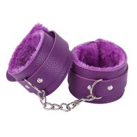 Наручники с мехом для секса фиолетового цвета цвета SKN-C051, PURPL