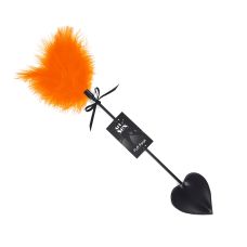 Щекоталка с индюшиным пером оранжевого цвета и черной шлепалкой пикой Art of Sex Puff Peak