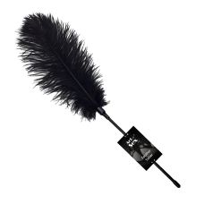 Щекоталка со страусиным пером черного цвета Art of Sex Puff Peak