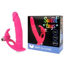 Эрекционное кольцо с клиторальным стимулятором и фаллосом для двойного проникновения Sweet Toys L 150 мм D 26 мм ярко-розовый
