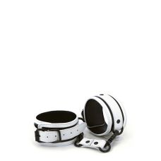 Оковы светящиеся БДСМ белого цвета NS Novelties Glo bondage