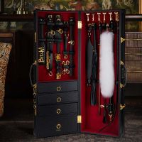 Шкаф чемодан с аксессуарами для БДСМ из итальянской кожи черного цвета Upko в комплекте 14 предметов