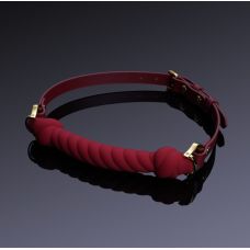 Кляп в рот БДСМ в форме жгута с узлами красного цвета UPKO 
