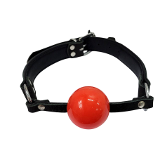 Кляп в рот с силиконовым красным шариком и кожаным черным ремешком DS Fetish  