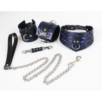 Ажурная система фиксации с синими узорами БДСМ для шеи и рук и ног из натуральной кожи черного цвета Scappa 
