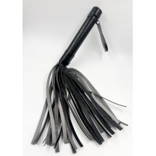 Флогер 42 хвоста БДСМ из искусственной кожи черного цвета Scappa модель FL1Е 