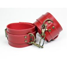 Оковы премиум класса БДСМ из натуральной кожи красного цвета Scappa