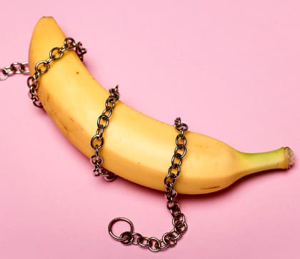 Жыныстық қатынас кезінде бойжеткен өзін боқтап қалды (видео)